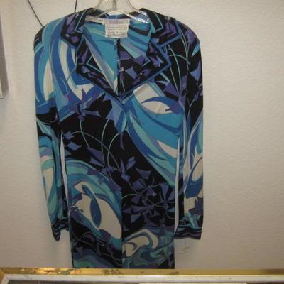 SIGNED PUCCI DRESS LABEL SAYS SIZE 8