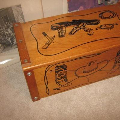 50'S TOY CHEST