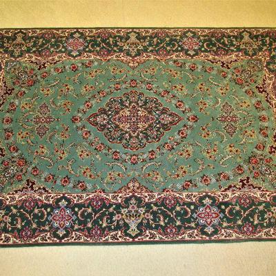 4.3x6.9 wool & silk Esfahan rug (BID ITEM)