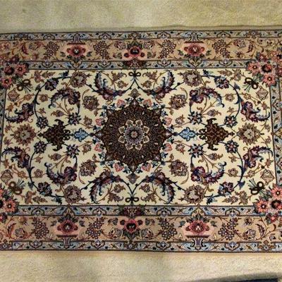 2.9x4.6 wool & silk Esfahan rug (BID ITEM)