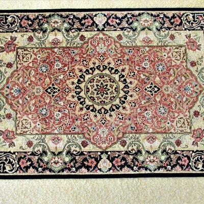 1.11x3 silk Persian rug (BID ITEM)