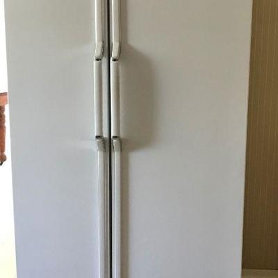 GE Profile Side-By-Side Refrigerator Freezer 25.3 Cu. Ft.