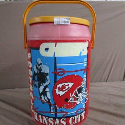 Chiefs Cooler with Handle and Lid