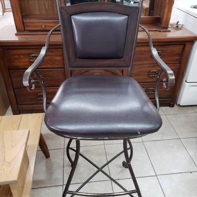 Wrought Iron Bar Stool Swivel Chair