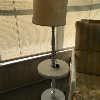 Patio table lamp