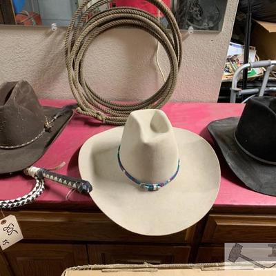 805: 2 Resistol hats, Stetson hat, rope and whip
2 Resistol hats, Stetson hat, rope and whip

