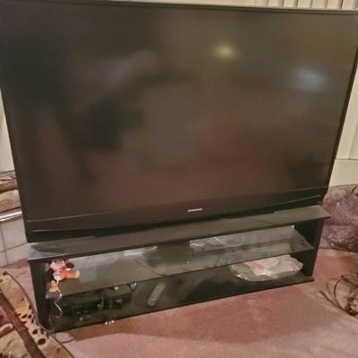  1073: Mitsubishi Large Screen Tv
That yours approximately 64