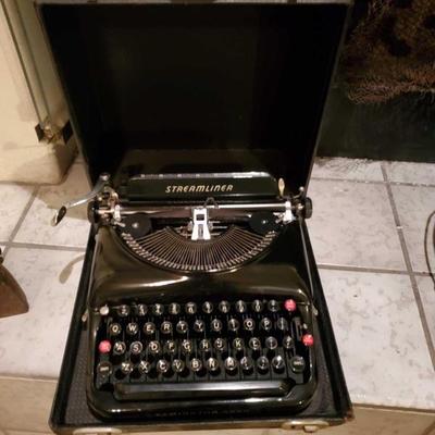 1067: Antique Streamliner Typewriter
In case