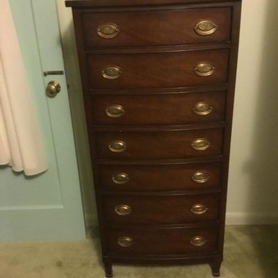 Mahogany Lingerie Chest of Drawers (National of Mt. Airy, N.C. Furniture Co).