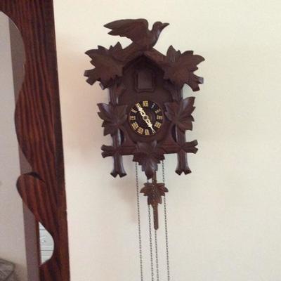 ANTIQUE Black Forest Cuckoo Clock