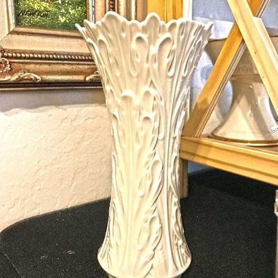 Lenox flower vase $25