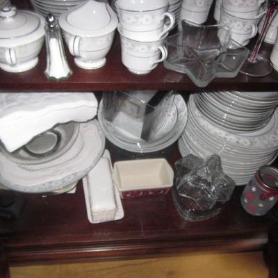 M Fine China Daryl Japan 5038 China Service For 16 with extras 