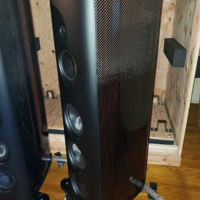 300: Pair of Magico M3 Floor Standing Loud Speakers
Has original shipping crates which will make for easy and safe transportation....