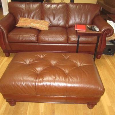 Thomasville Leather Living Room Suite  