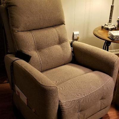 Power LIFT chair - literally like new
