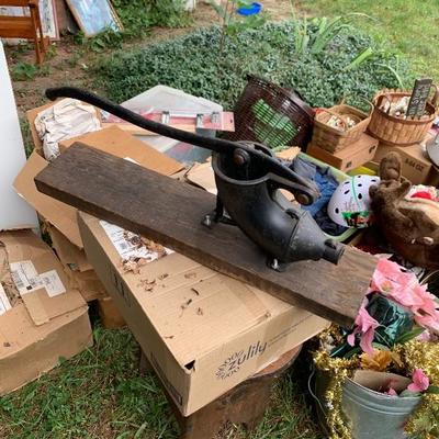 Estate sale photo