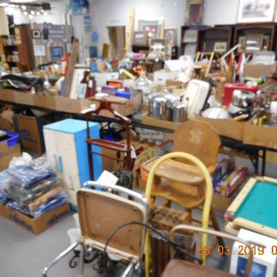 Estate sale photo