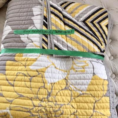 Better Homes and Gardens Reversible King Comforter