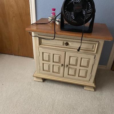 thomasville French provincial night stand