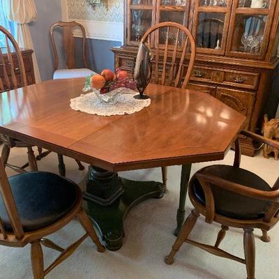 thomasville dining set 4 leather chairs 1 leaf