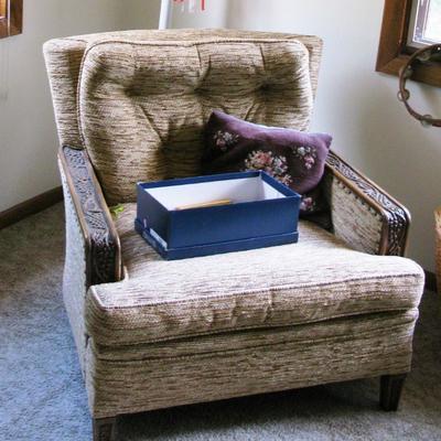 beautiful carved wood arm chairs (there are 2)   BUY IT NOW $ 