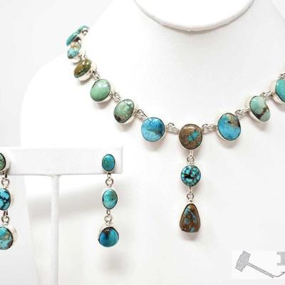 315: 	
Paul Livingston Navajo Turquoise Mountain & Sterling Silver Necklace Set Signed 1 weighs approx 66.9g measures approx 24. 