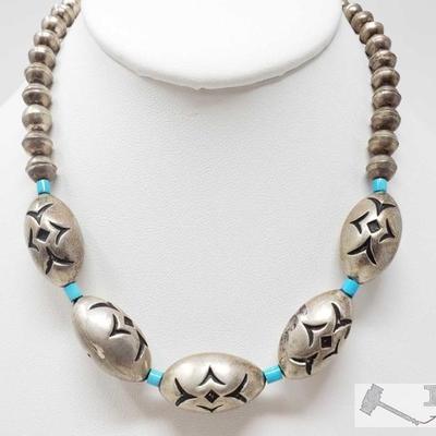 301: Sterling Silver Old Pawn Navajo Pearls Necklace, 41.3g
Sterling Silver | Genuine Turquoise | Old Pawn Navajo Pearls Necklace |...