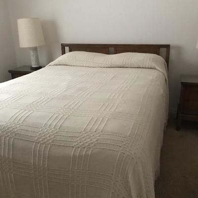 2nd queen Sealy adjustable bed with massage ! Like New 