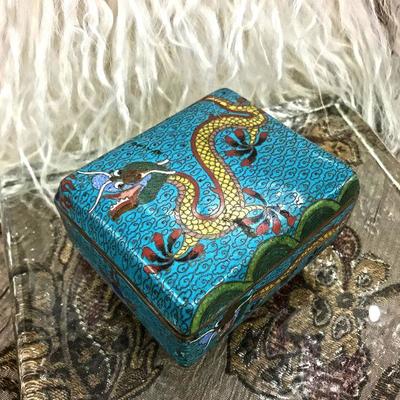 Nice ANTIQUE dragon cloisonne box. $200
