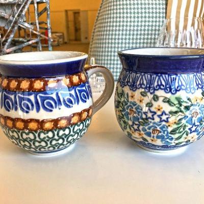 Coffee mug online prices start at $29 + shipping. Estate sale price: $10 each
In Polish, the word for unique is Unikat.
When a ceramics...