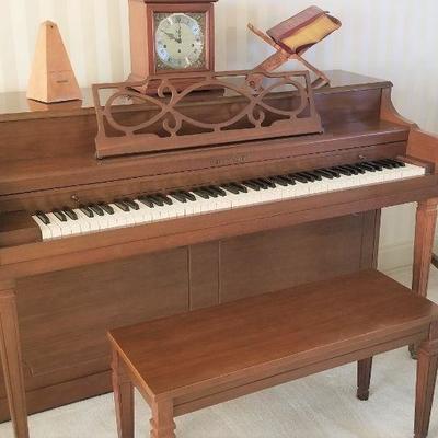 Kohler & Campbell piano in excellent condition - we have had it professionally assessed and comes with a clean bill of health.  It's even...