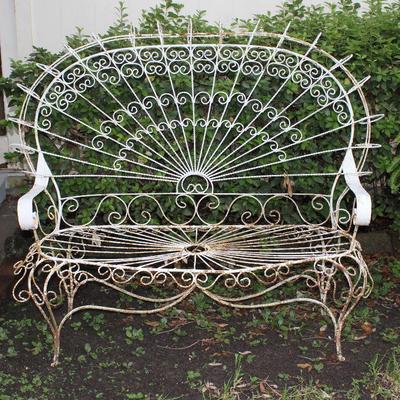 Gorgeous Salterini Style Mid-Century Wrought Iron Fan  Peacock Back Lawn/Patio Settee Bench
