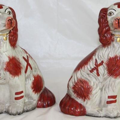 Reproduction Staffordshire Style Spaniel Dog Figurine