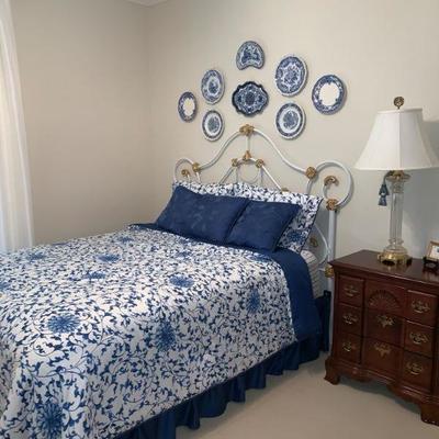 **New Homeowner has purchased the Blue Bedding Set***