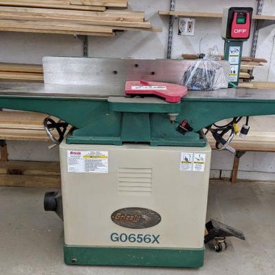 Grizzly G0656X Jointer w/Built in Mobile Base