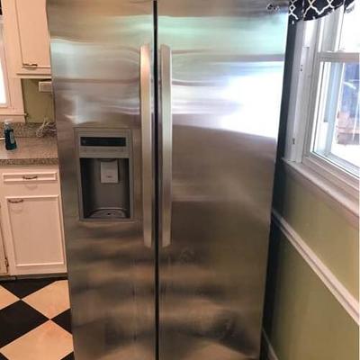 LG Stainless Steel Side by Side Refrigerator