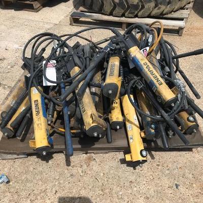 Manual Hydraulic Pumps