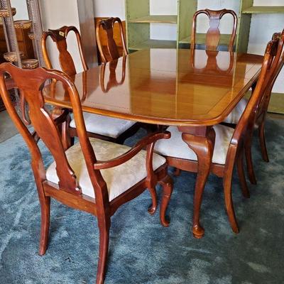 Cherry Queen Anne Table and Chairs