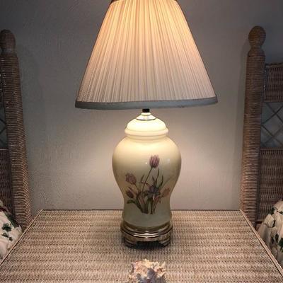 Glass lamp w/flowers
Price: $10