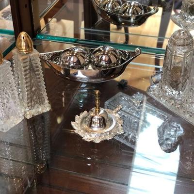 Glass S&P shakers
Price: $4 & $6 w/tray
Silver pea pod S&P and mini dinner bell SOLD