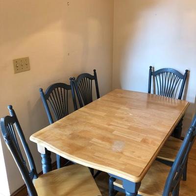Heavy Butcher Block table and 6 blue Wheat back chairs and 1 leaf
Price: $190