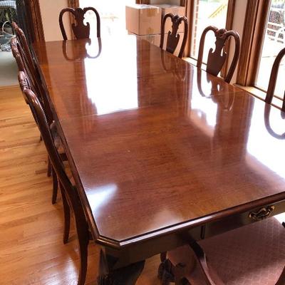 Thomasville Furniture Rectangular Dining Room Table, 8 Upholstered Chairs, 2 leaves, 2 silver drawers, table pads
Price: $550