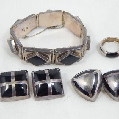 We know youâ€™ve been waiting for this! â€˜Cheesborough Collection Series 3:3â€™ Online Estate Auction - Ends Wednesday Sept. 4th. If you...