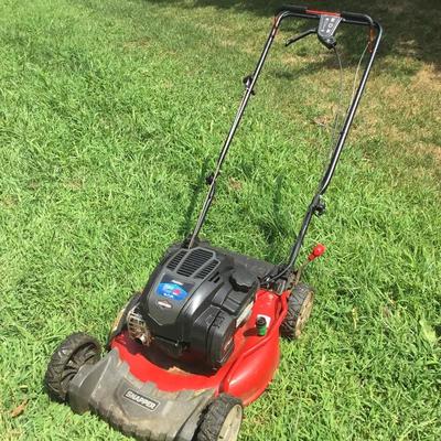 Snapper push mower with Briggs and Stratton engine
