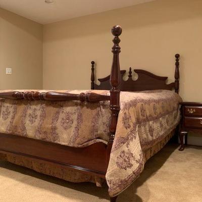 Sumter Furniture Mahogany Chippendale Four Post  Bed