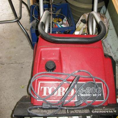 Toro snow blower with electric start  BUY IT NOW $ 100.00