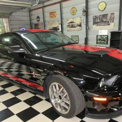 2009 Shelby Mustang GT500 V-8, 6 Speed, 27,000 Miles  
