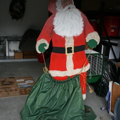 Large Wood Santa w/Gift Bag Free Standing 