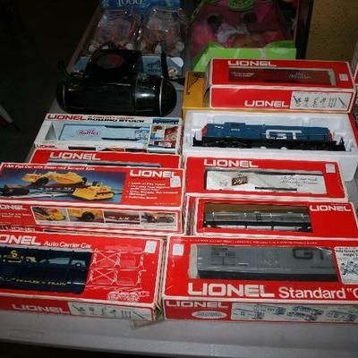 0-27 Lionel Trains, Z-Type Transformer, Diesel Locomotive, Assorted Train Cars  