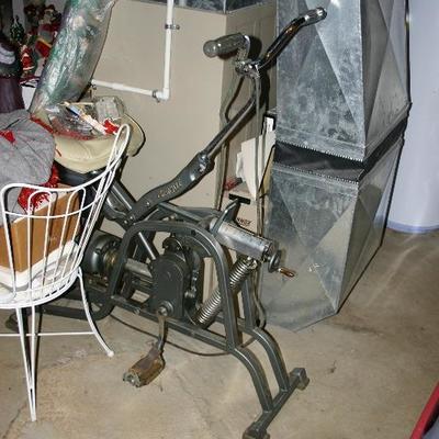 C.1940's / 50's EXERCYCLE AUTOMATIC EXERCISE EXECUTIVE MODEL Works Great  